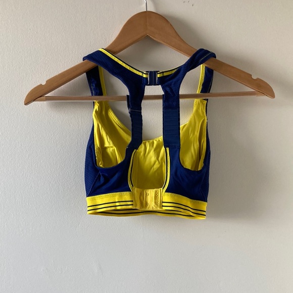 Shock Absorber Ultimate Run Bra, 30E - Picture 2 of 3